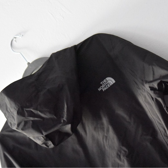 The North Face DryVent Rain Jacket Hooded Size Medium Black - Picture 7 of 16